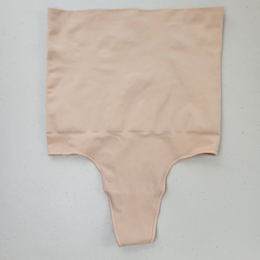 Skims High Waist bonded shapewear Thong Compression Size 4X- 5X